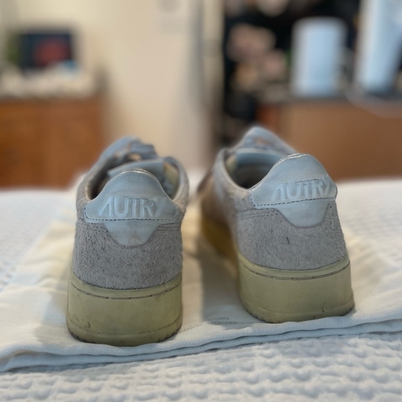 Autry Medalist Low - Sand Suede - Picture 9 of 10